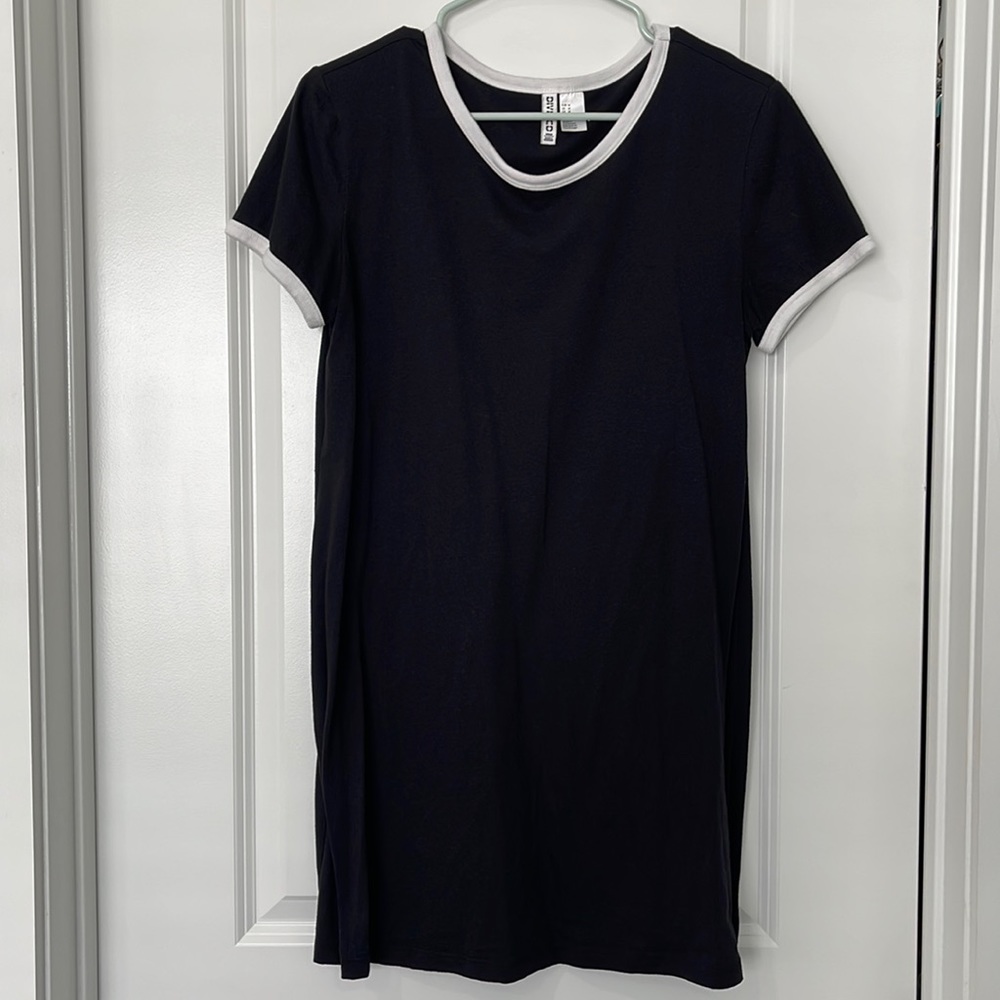 H&M women’s black t-shirt dress with white on sleeves and neck line in size M